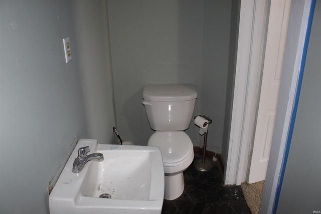 215 E Keyser St, Garrett, IN 46738