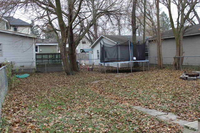 215 E Keyser St, Garrett, IN 46738