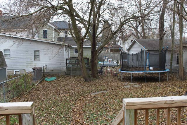 215 E Keyser St, Garrett, IN 46738