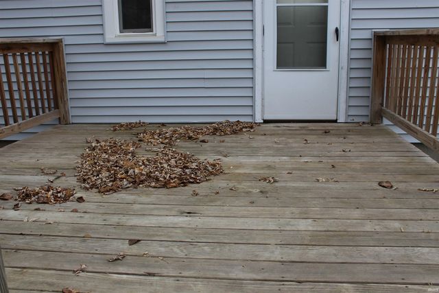 215 E Keyser St, Garrett, IN 46738