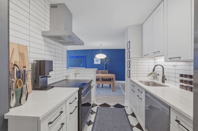 2626 N Lakeview Avenue 2601, Chicago, IL 60614