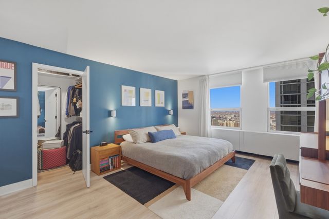 2626 N Lakeview Avenue 2601, Chicago, IL 60614