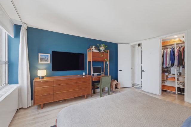 2626 N Lakeview Avenue 2601, Chicago, IL 60614