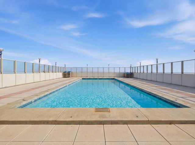 2626 N Lakeview Avenue 2601, Chicago, IL 60614