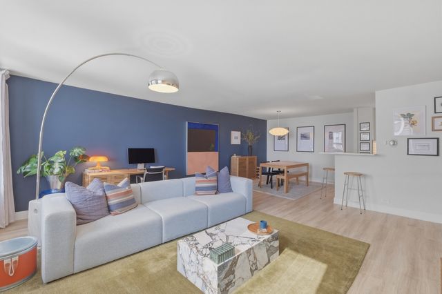 2626 N Lakeview Avenue 2601, Chicago, IL 60614