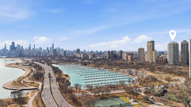 2626 N Lakeview Avenue 2601, Chicago, IL 60614