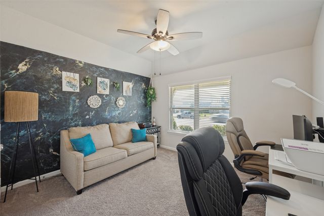632 Cherry Hills Road, Red Oak, TX 75154