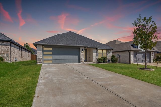 632 Cherry Hills Road, Red Oak, TX 75154