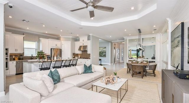 15820 Derna ST, Naples, FL 34114