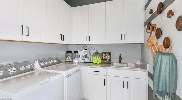 15820 Derna ST, Naples, FL 34114