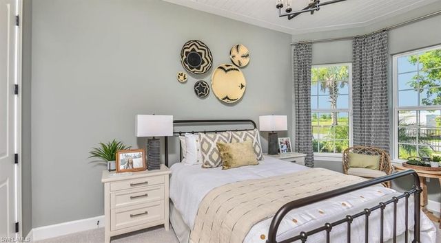 15820 Derna ST, Naples, FL 34114
