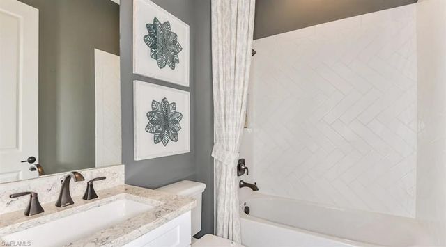 15820 Derna ST, Naples, FL 34114