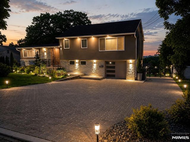 57 Hemlock Road, Little Falls, NJ 07424