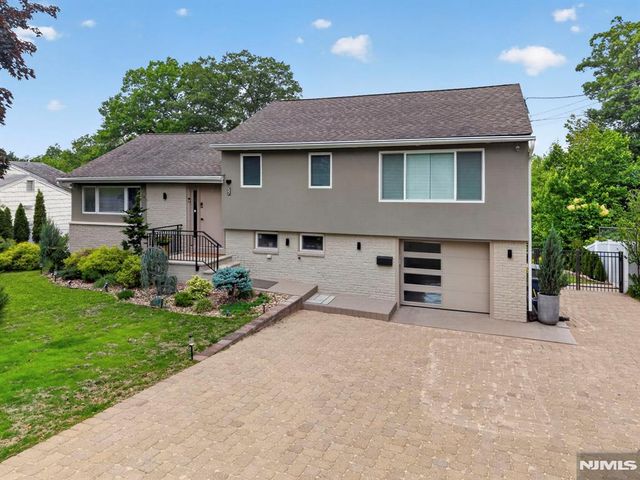 57 Hemlock Road, Little Falls, NJ 07424