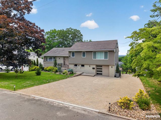 57 Hemlock Road, Little Falls, NJ 07424