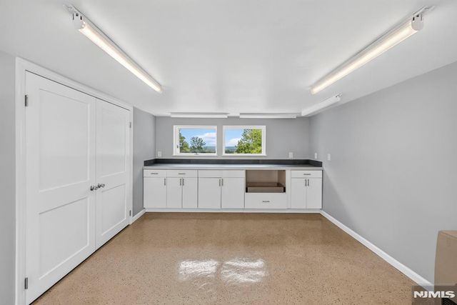 57 Hemlock Road, Little Falls, NJ 07424
