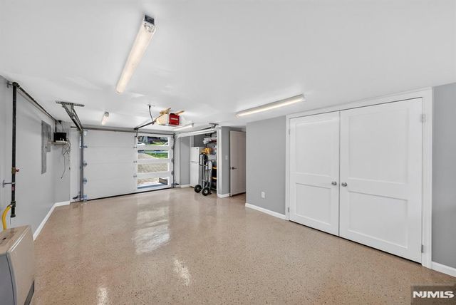 57 Hemlock Road, Little Falls, NJ 07424