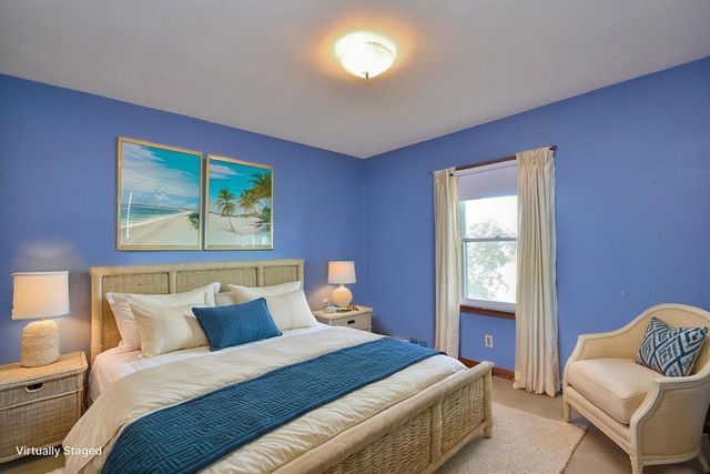 19014 W Linnie Lac PLACE, New Berlin, WI 53146