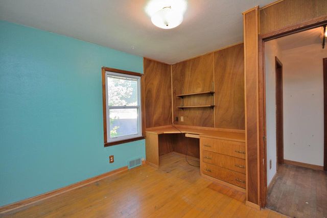 19014 W Linnie Lac PLACE, New Berlin, WI 53146