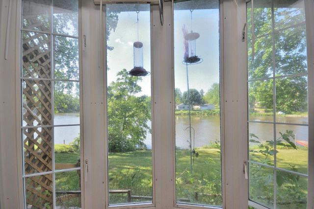 19014 W Linnie Lac PLACE, New Berlin, WI 53146