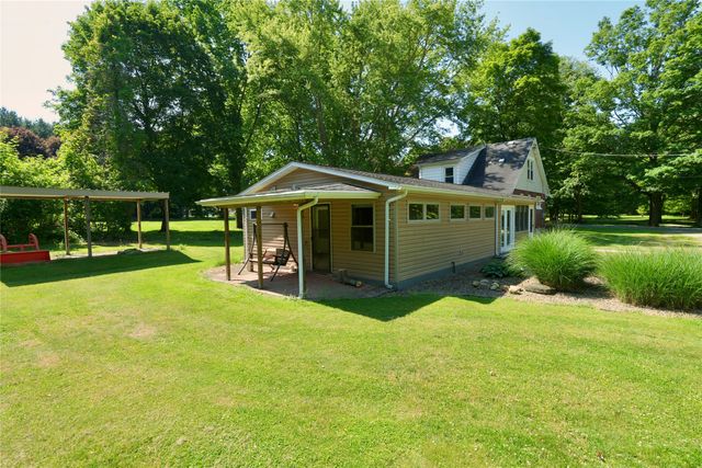 7461 DAGGETT Road, Girard, PA 16417