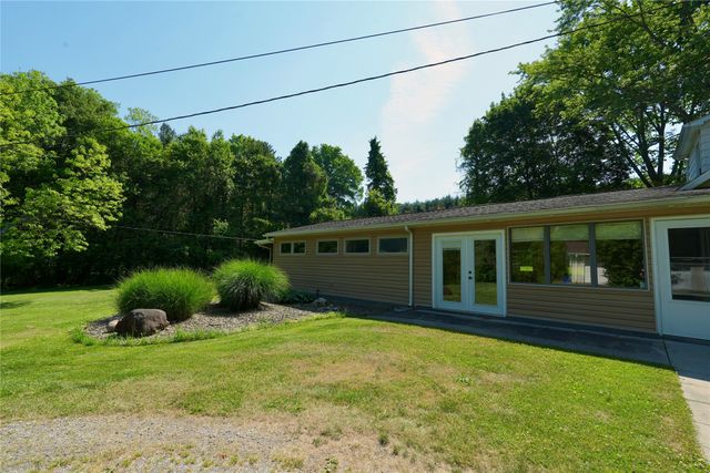 7461 DAGGETT Road, Girard, PA 16417