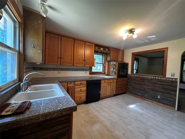 7461 DAGGETT Road, Girard, PA 16417