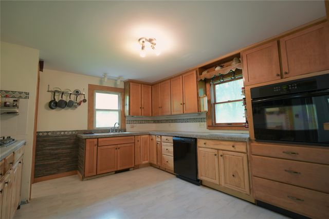 7461 DAGGETT Road, Girard, PA 16417