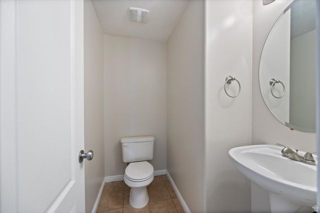 6777 S GREVILLEA LN, West Jordan, UT 84081