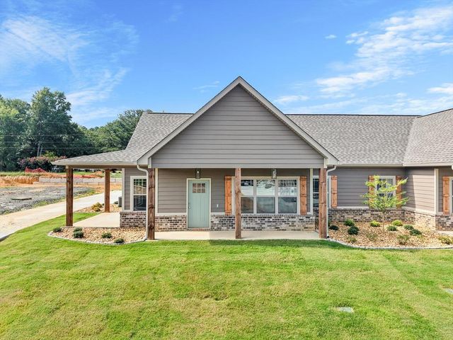 86 Maddox Lane, Chatsworth, GA 30705