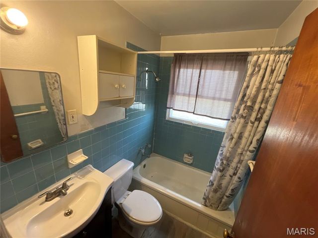 10417 Renfrew Drive, Unincorporated, MO 63137