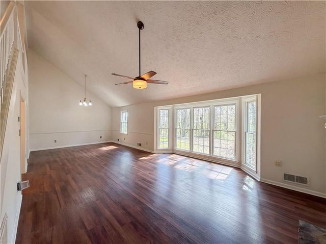 460 Hillsdale Drive, Fayetteville, GA 30214