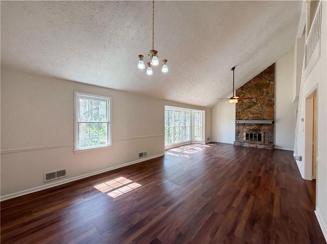 460 Hillsdale Drive, Fayetteville, GA 30214