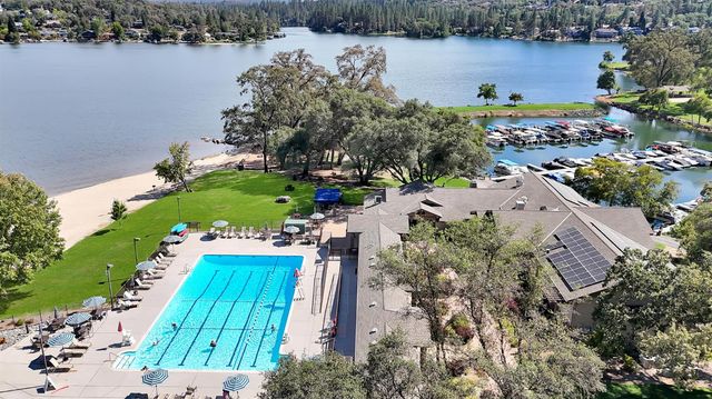 17572 Long Branch Ct, Penn Valley, CA 95946