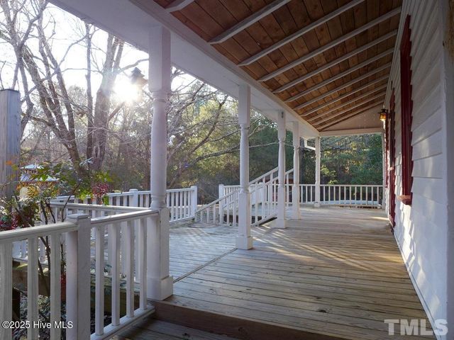 915 Phils Creek Road, Chapel Hill, NC 27516