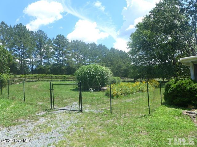 915 Phils Creek Road, Chapel Hill, NC 27516