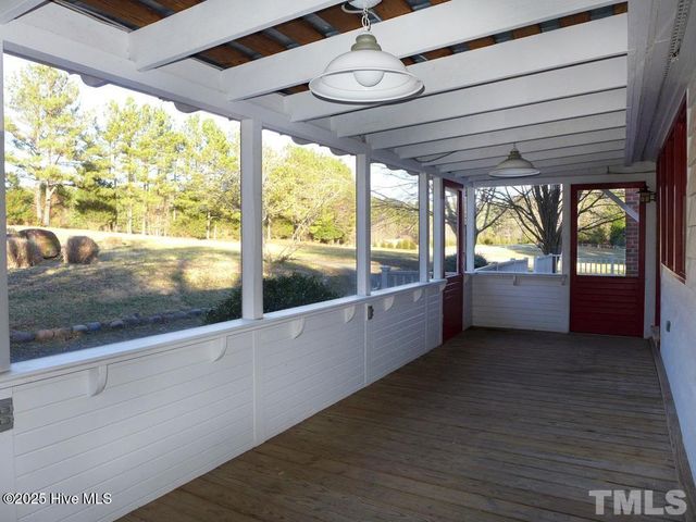 915 Phils Creek Road, Chapel Hill, NC 27516