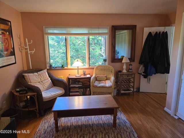 915 Phils Creek Road, Chapel Hill, NC 27516