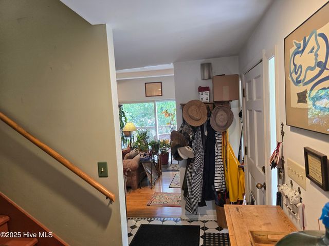 915 Phils Creek Road, Chapel Hill, NC 27516