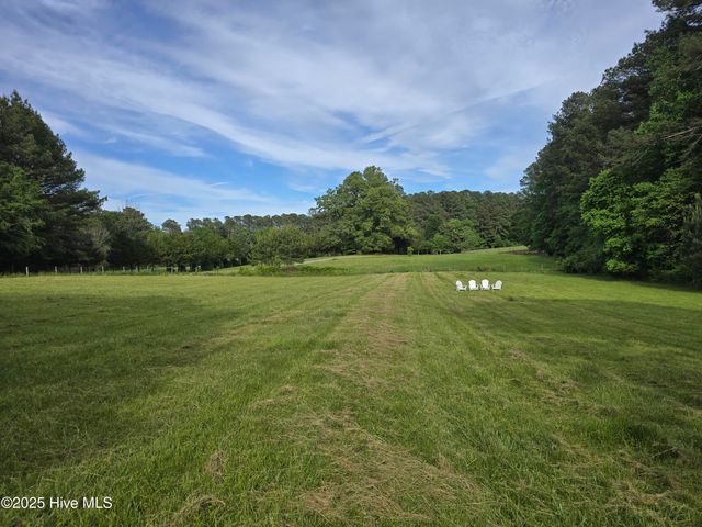 915 Phils Creek Road, Chapel Hill, NC 27516