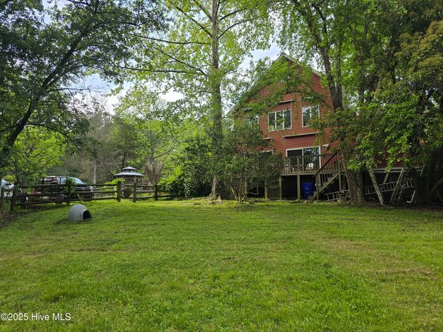 915 Phils Creek Road, Chapel Hill, NC 27516