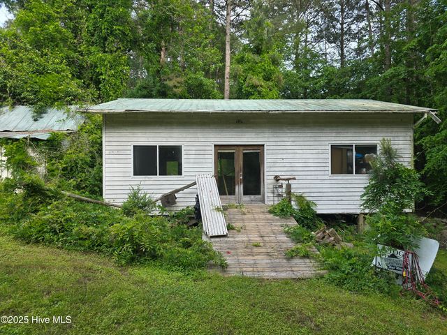 915 Phils Creek Road, Chapel Hill, NC 27516