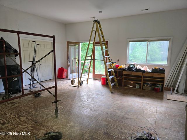 915 Phils Creek Road, Chapel Hill, NC 27516