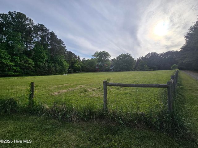 915 Phils Creek Road, Chapel Hill, NC 27516