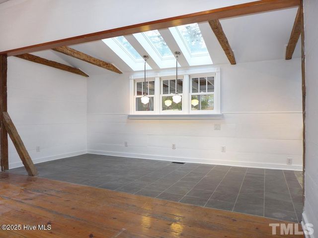 915 Phils Creek Road, Chapel Hill, NC 27516