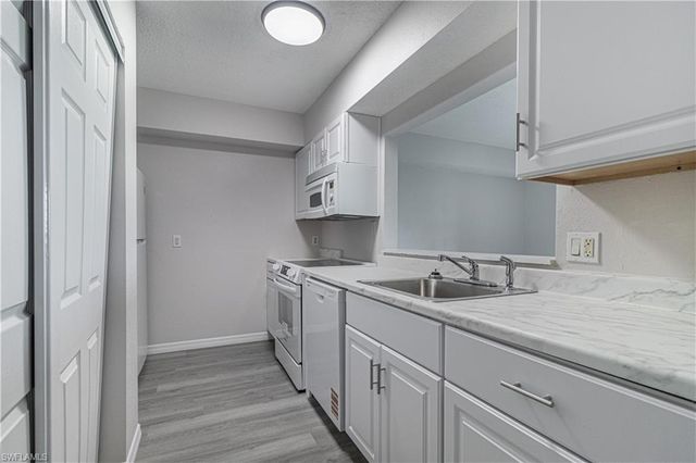 7410 Lake Breeze DR 508, Fort Myers, FL 33907