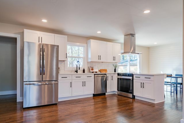 7643 Hillandale Road, North Charleston, SC 29420