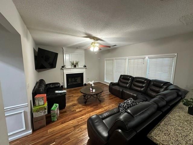 2722 Spindletop Lane NW, Kennesaw, GA 30144