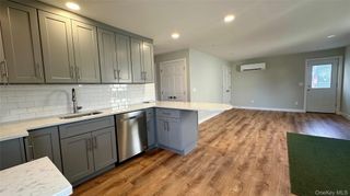 27 Southridge Drive 1, Glen Cove, NY 11542