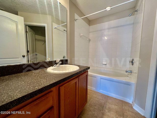 5285 BRIGHTON PARK Lane, Jacksonville, FL 32210